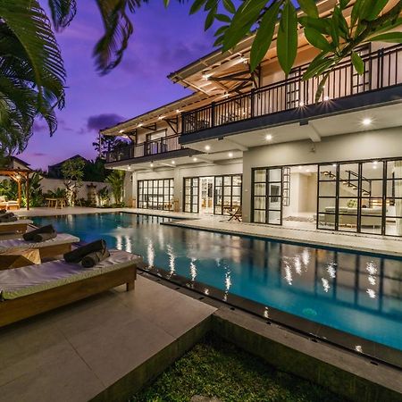 Villa Okenada - Modern 5-Bedroom Pool Villa In Berawa! Canggu  Exterior photo
