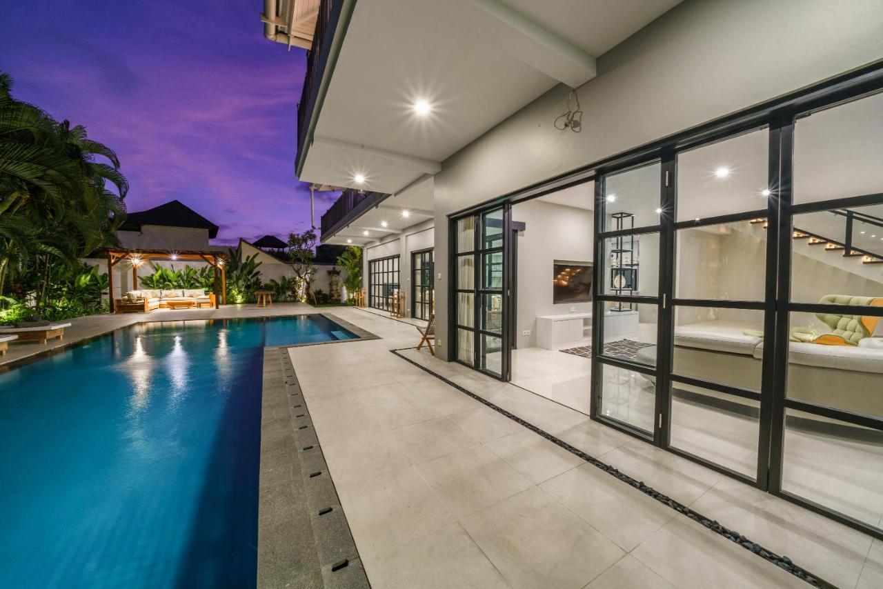 Villa Okenada - Modern 5-Bedroom Pool Villa In Berawa! Canggu  Exterior photo