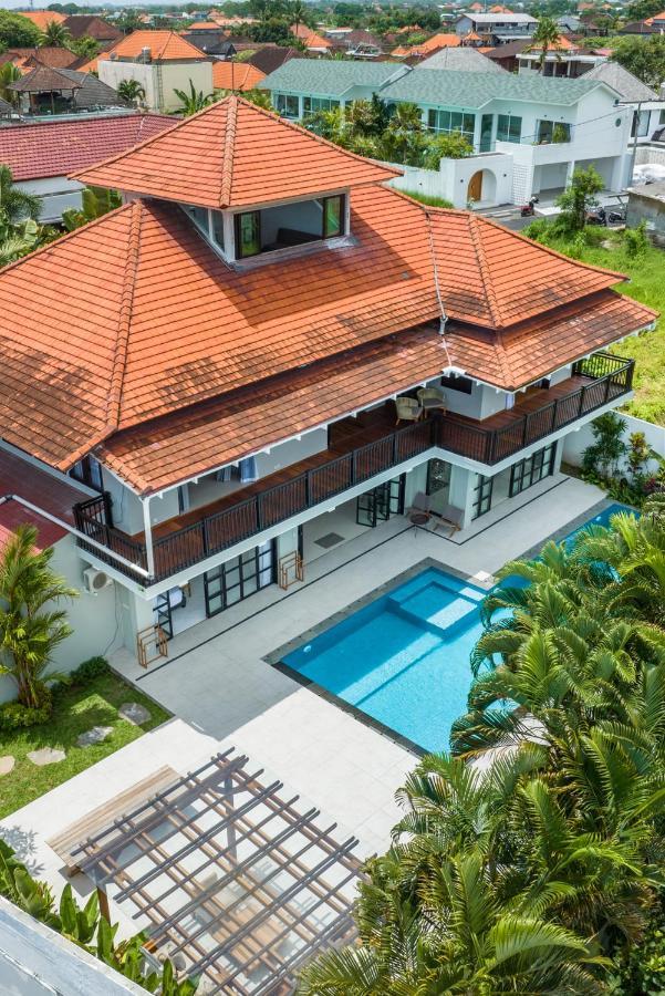 Villa Okenada - Modern 5-Bedroom Pool Villa In Berawa! Canggu  Exterior photo